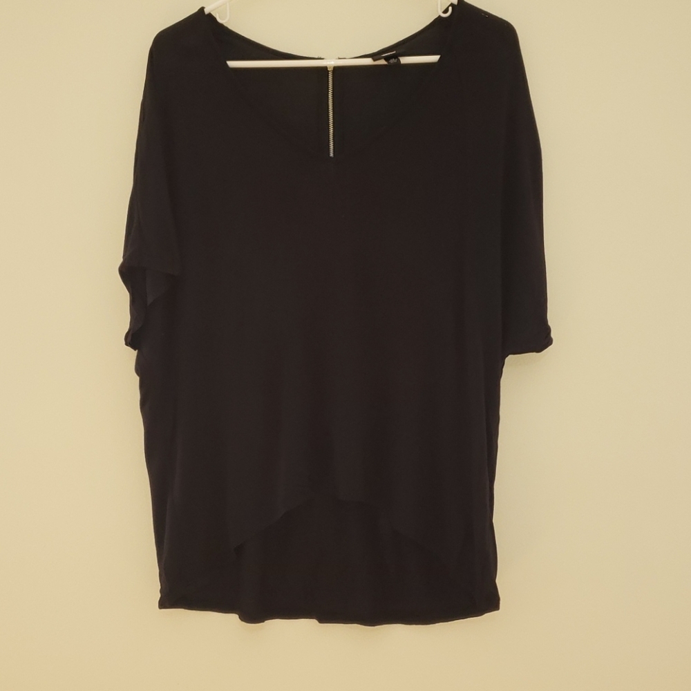 High- low bat wing short sleeve top